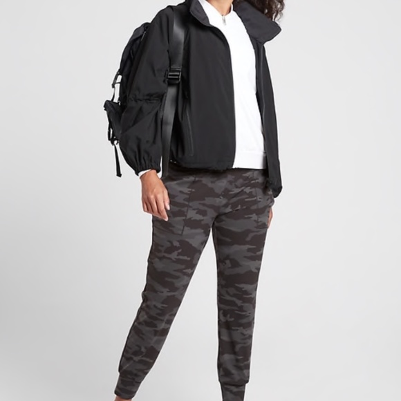 Athleta Salutation Jogger Camo - Picture 3 of 6
